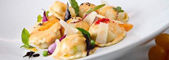 Carnival Cruise Lines Carnival Conquest Renoir & Monet Dining.jpg